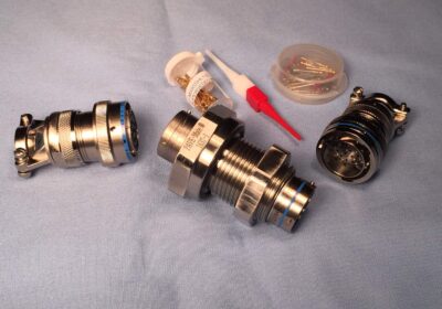 hermetic dual-sided connectors